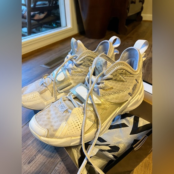 Jordan Why Not Zero 3 White: size 9 - Picture 3 of 6